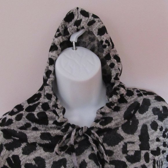 PINKBLUSH SWEATER hooded animal print long New L - Picture 2 of 5